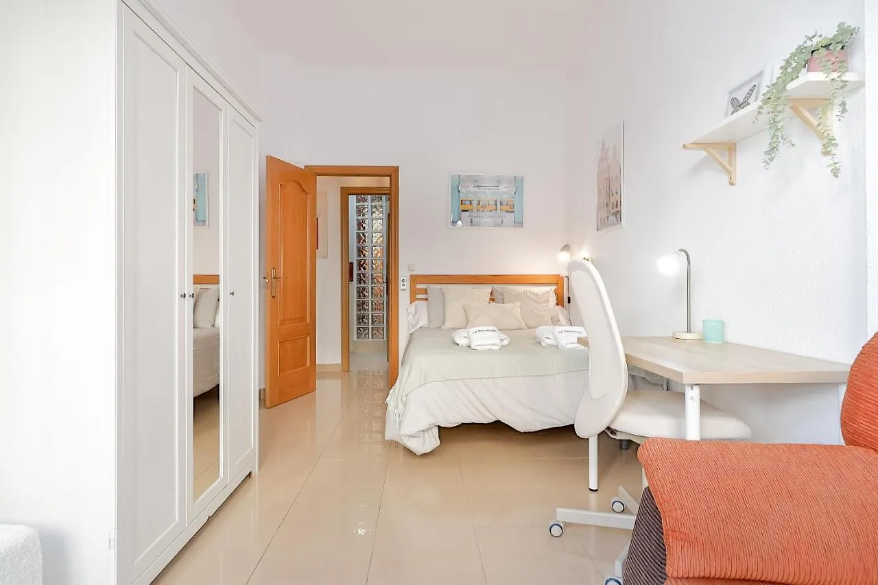 Apartment C10 Spacious 5 Bedroom In Soho Malaga