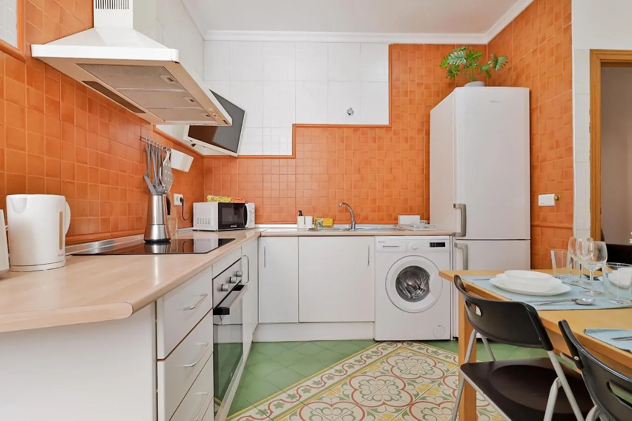 C10 Spacious 5 Bedroom In Soho Malaga Apartment