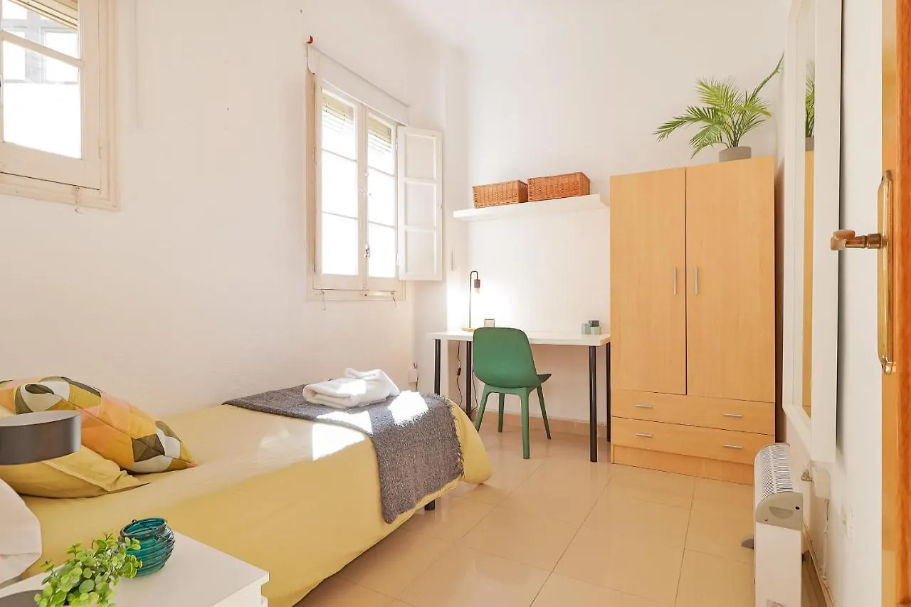 C10 Spacious 5 Bedroom In Soho Malaga 0*,