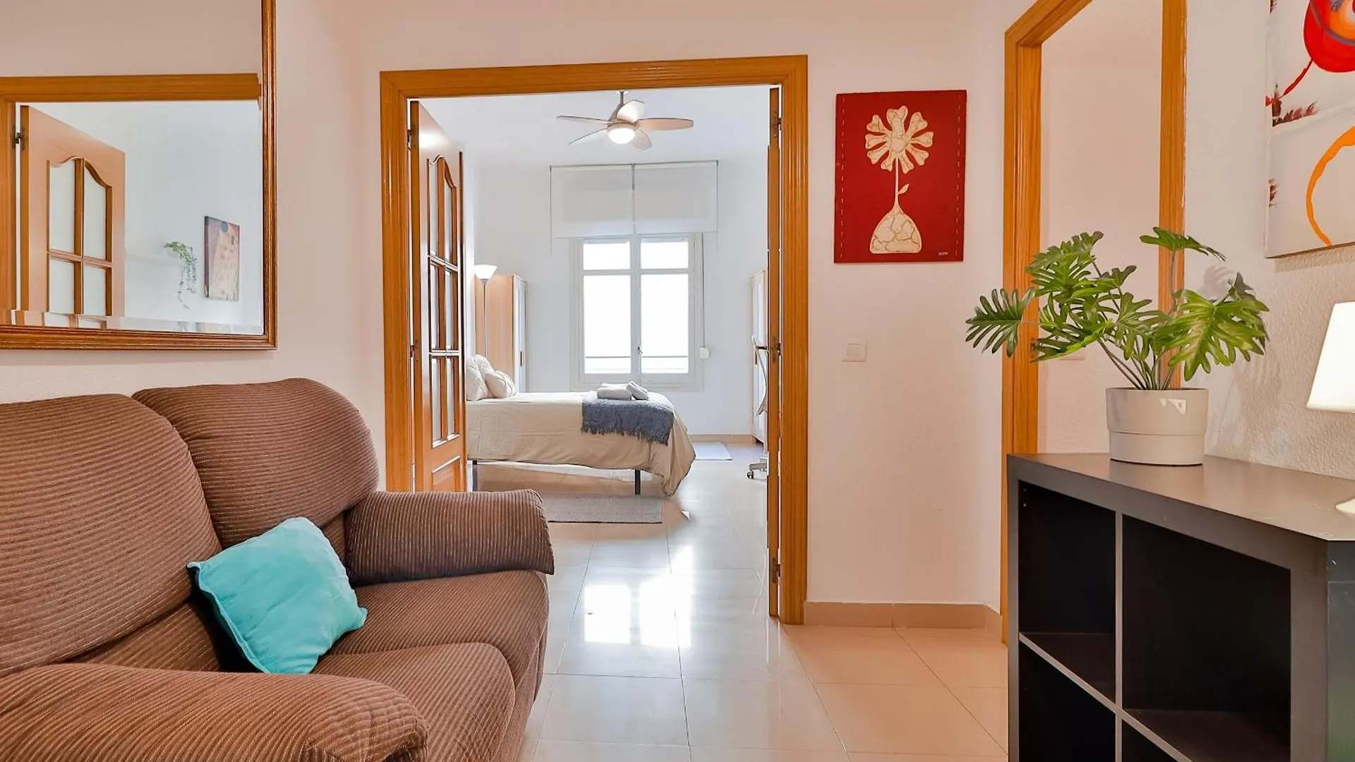 C10 Spacious 5 Bedroom In Soho Malaga 0*,  Spain